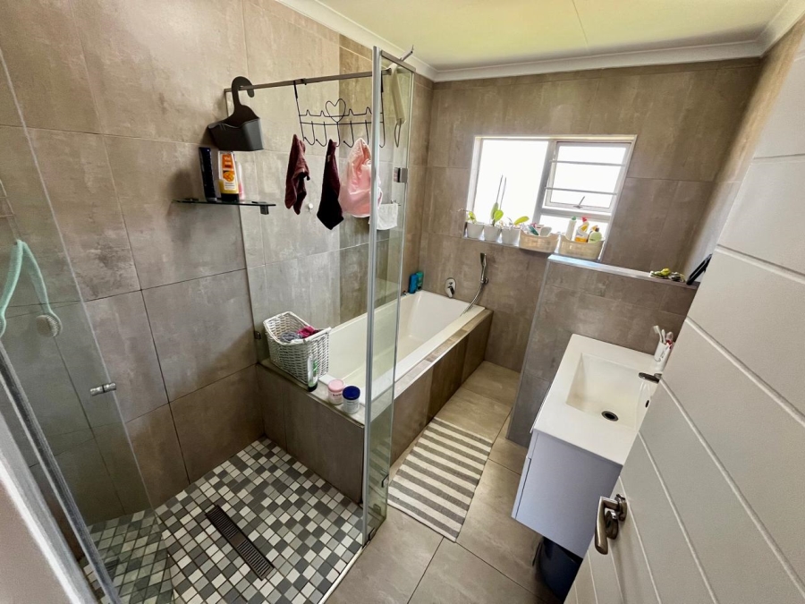 3 Bedroom Property for Sale in Dorchester Heights Eastern Cape